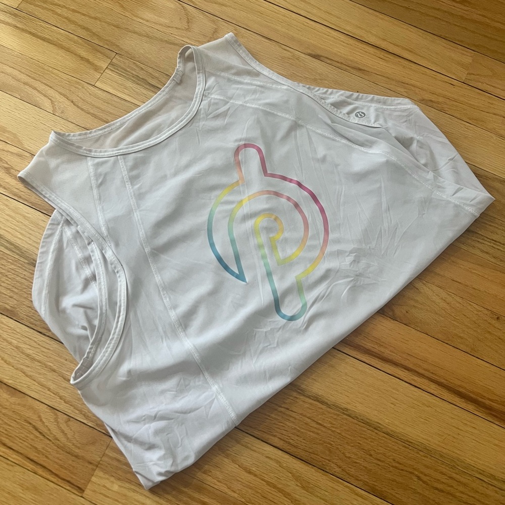 Lululemon tank